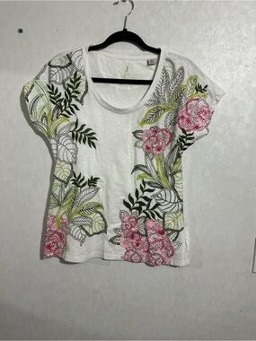 Tommy Bahama Women’s Blooming Laelia White  Embroidered SS T-Shirt Size  Small